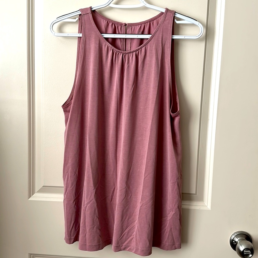 Large Petite loft sleeveless top